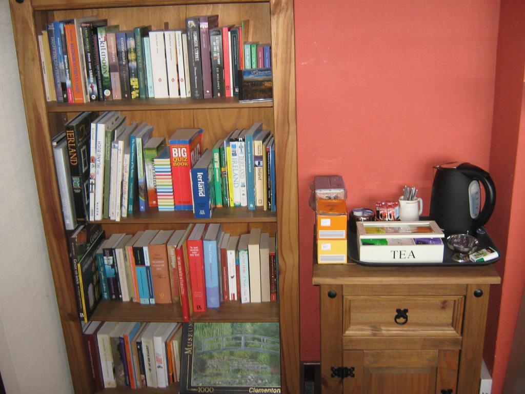 Slieve Elva B&B Lisdoonvarna Bagian luar foto